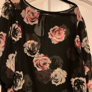 ♦️ Lauren Conrad Flowy Sheer Top